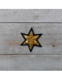 Embroidered star in gold string length