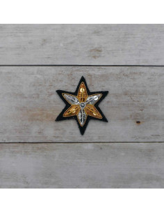 Embroidered star in gold and silver string length